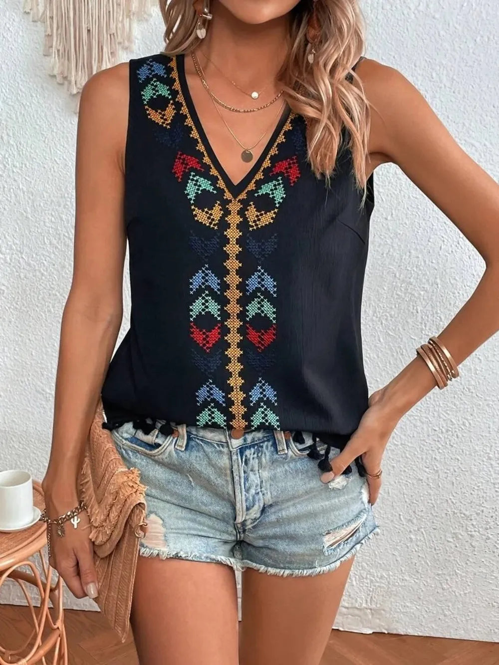 Tassel Printed V-Neck Tank - cas7m