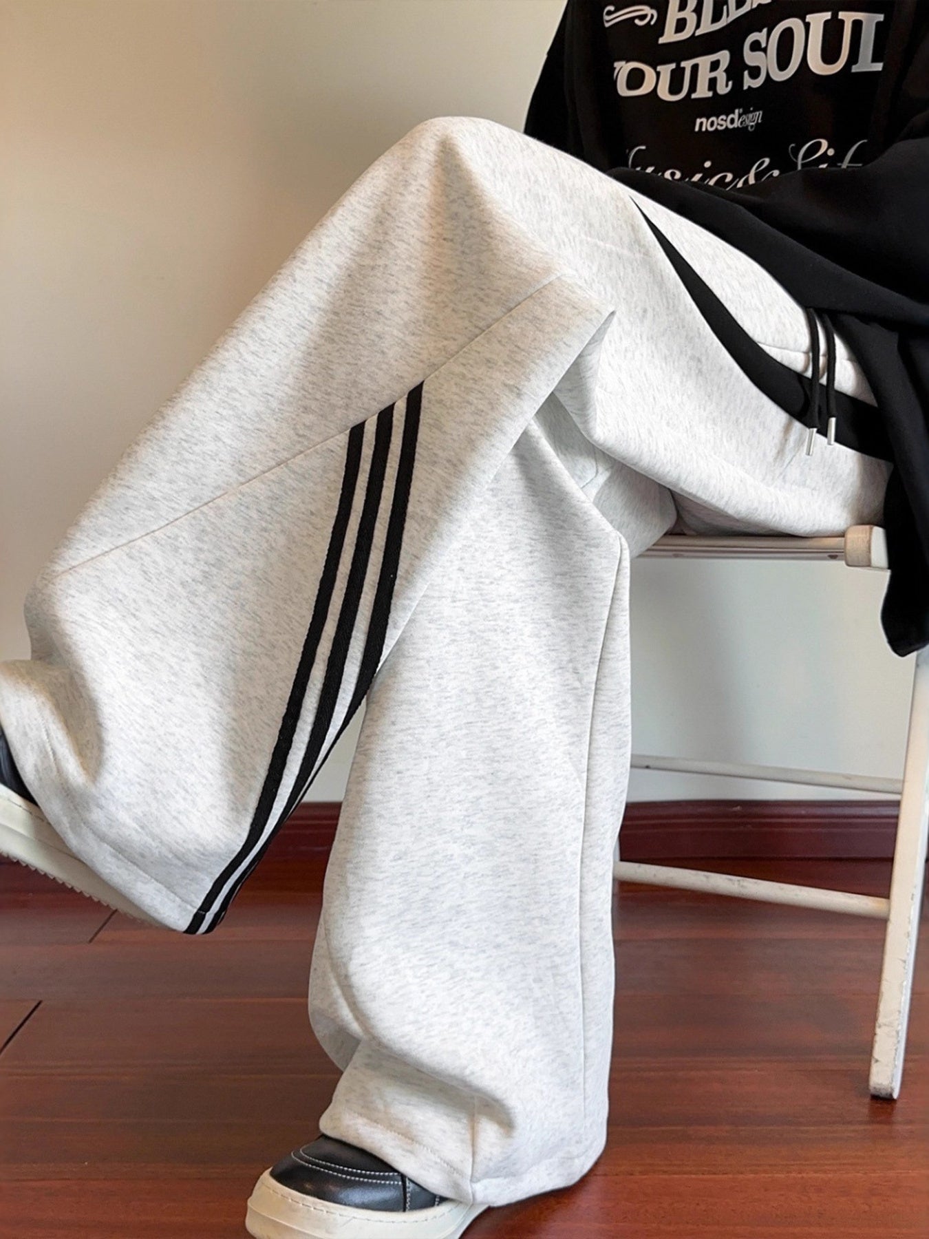 Men's Plus Size Wide Leg Casual Sweatpants with Stripe Detail - cas7m