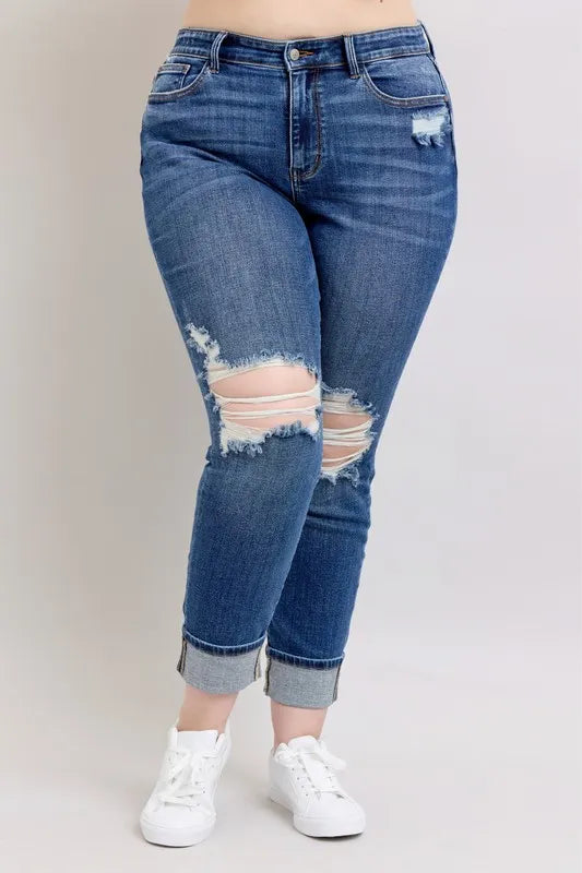 Judy Blue Full Size Mid Rise Boyfriend destroy Jeans with Yoke Pockets and Faux Selvedge Cuff Plus Size - cas7m