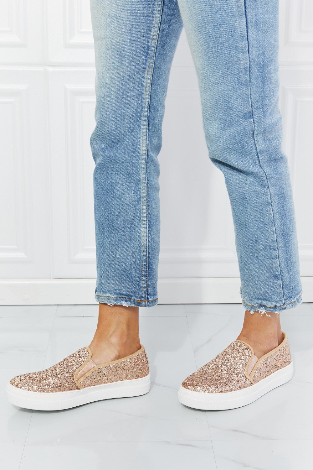 Fortune Dynamic City of Lights Glitter Slip-On Sneaker - cas7m