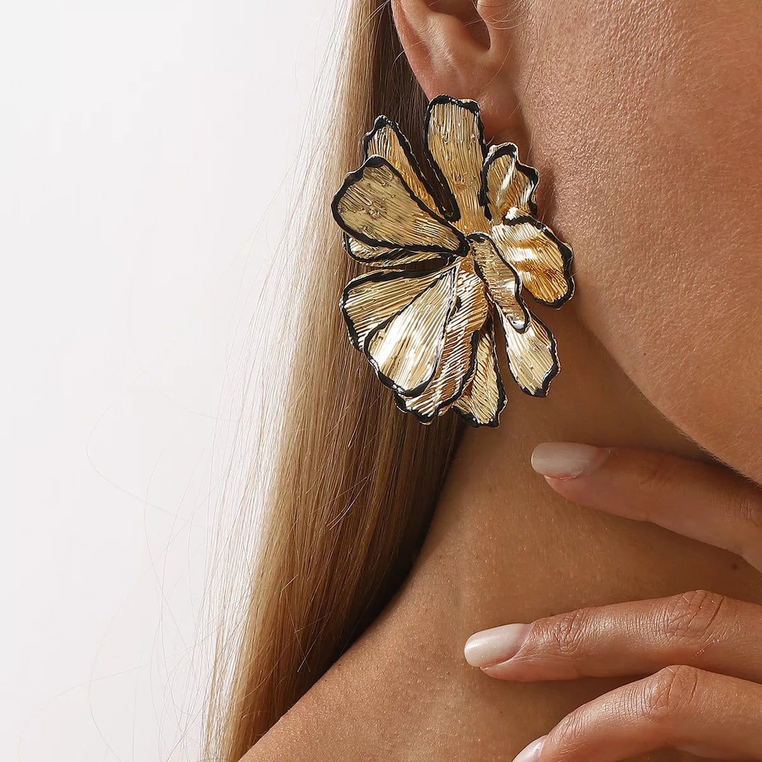 18K Gold-Plated Flower Stud Earrings - cas7m