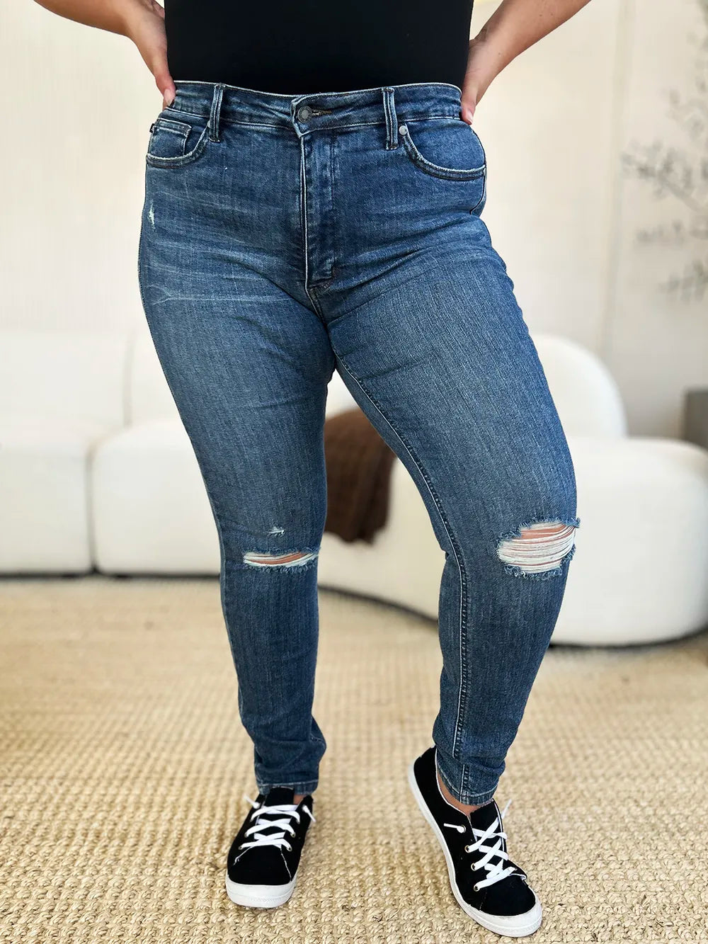 Judy Blue Full Size Mid Waist Distressed Slim Jeans - cas7m