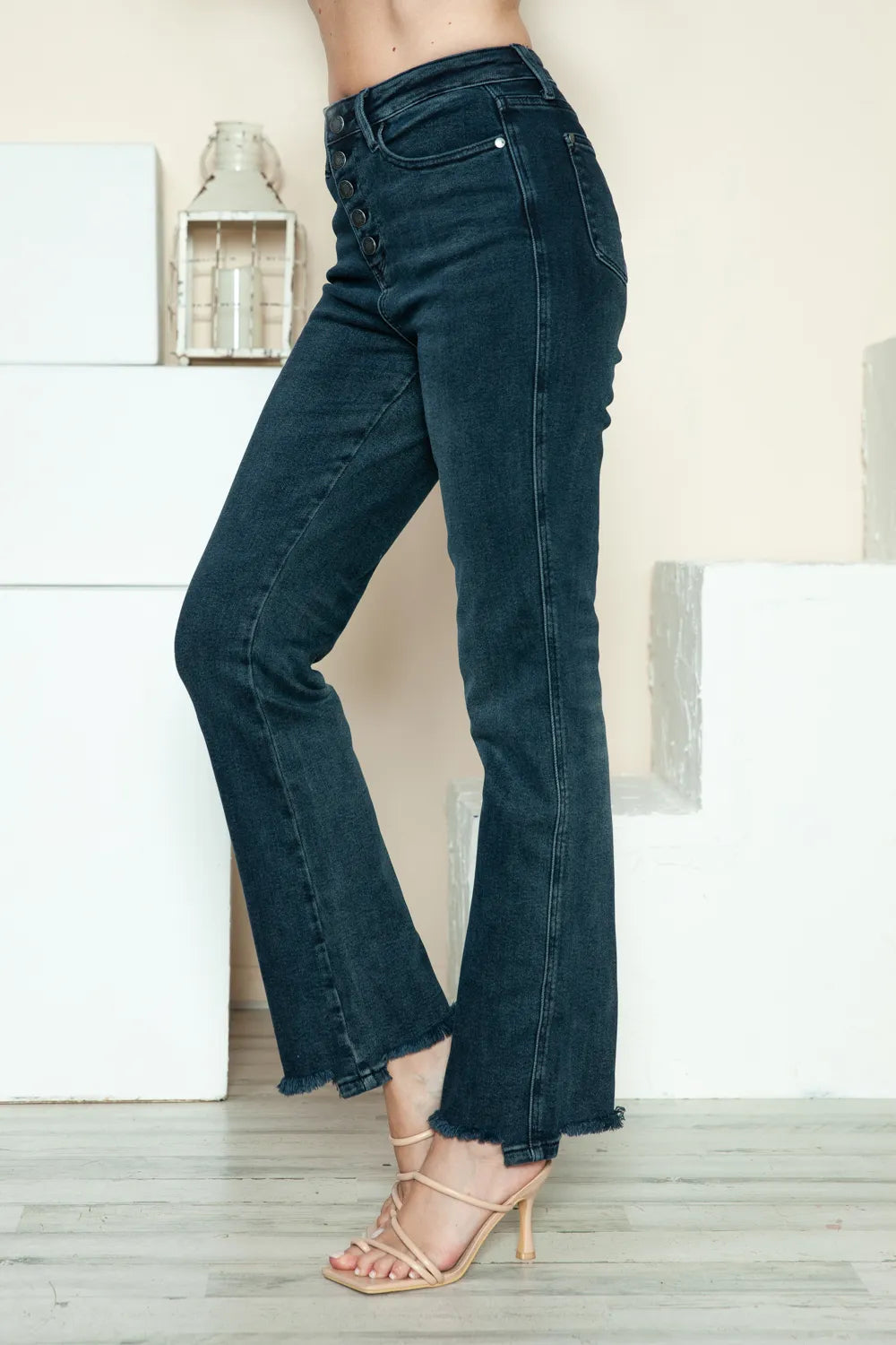 Judy Blue Full Size Button Fly Hem Destroy Straight Jeans - cas7m