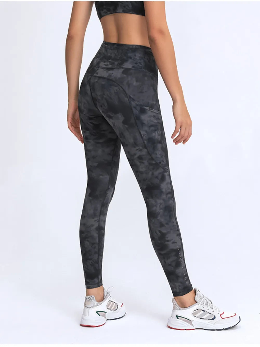 Millennia Wide Waistband Leggings with Pockets - cas7m