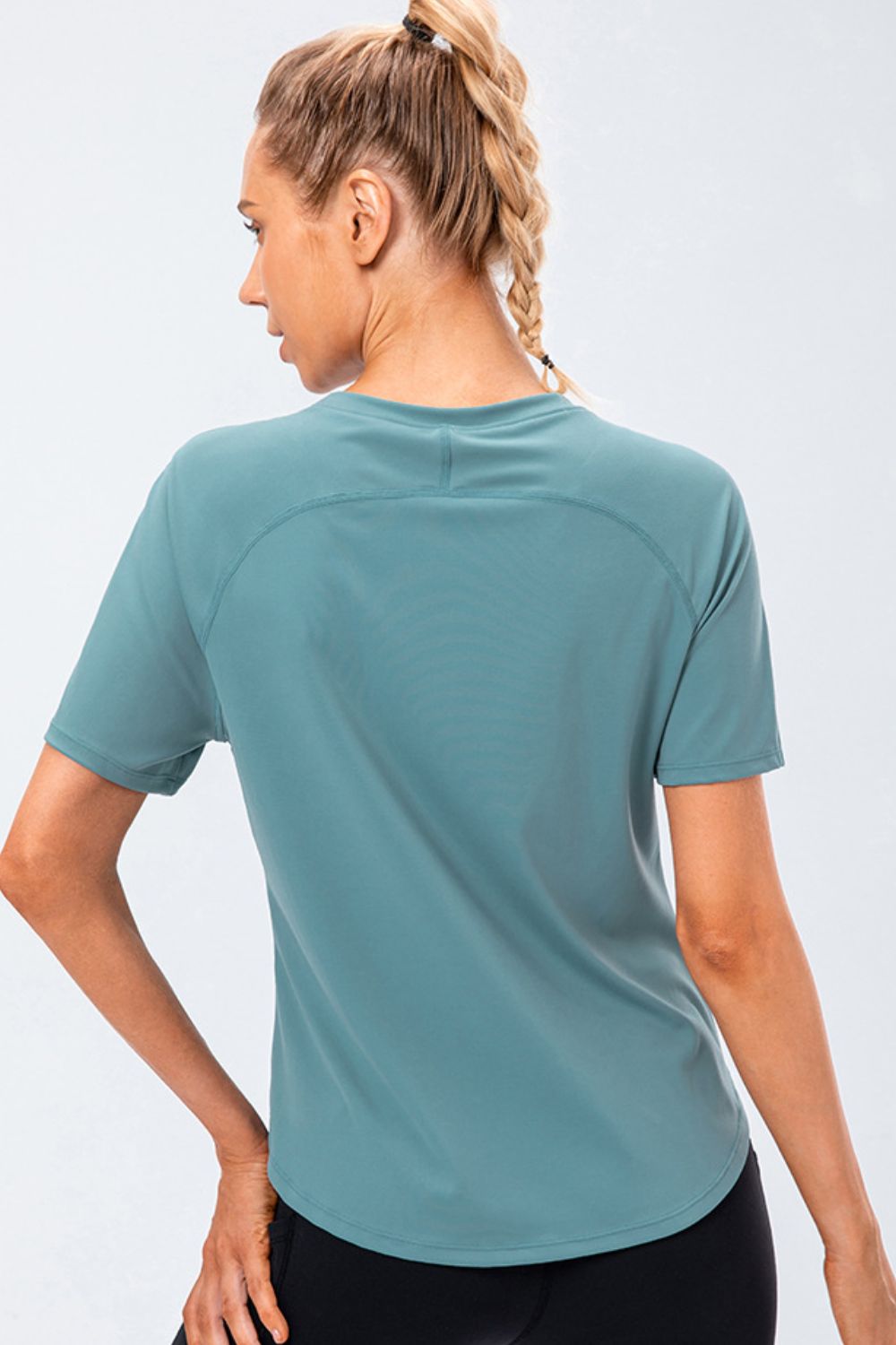 Round Neck Raglan Sleeve Active Tee - cas7m