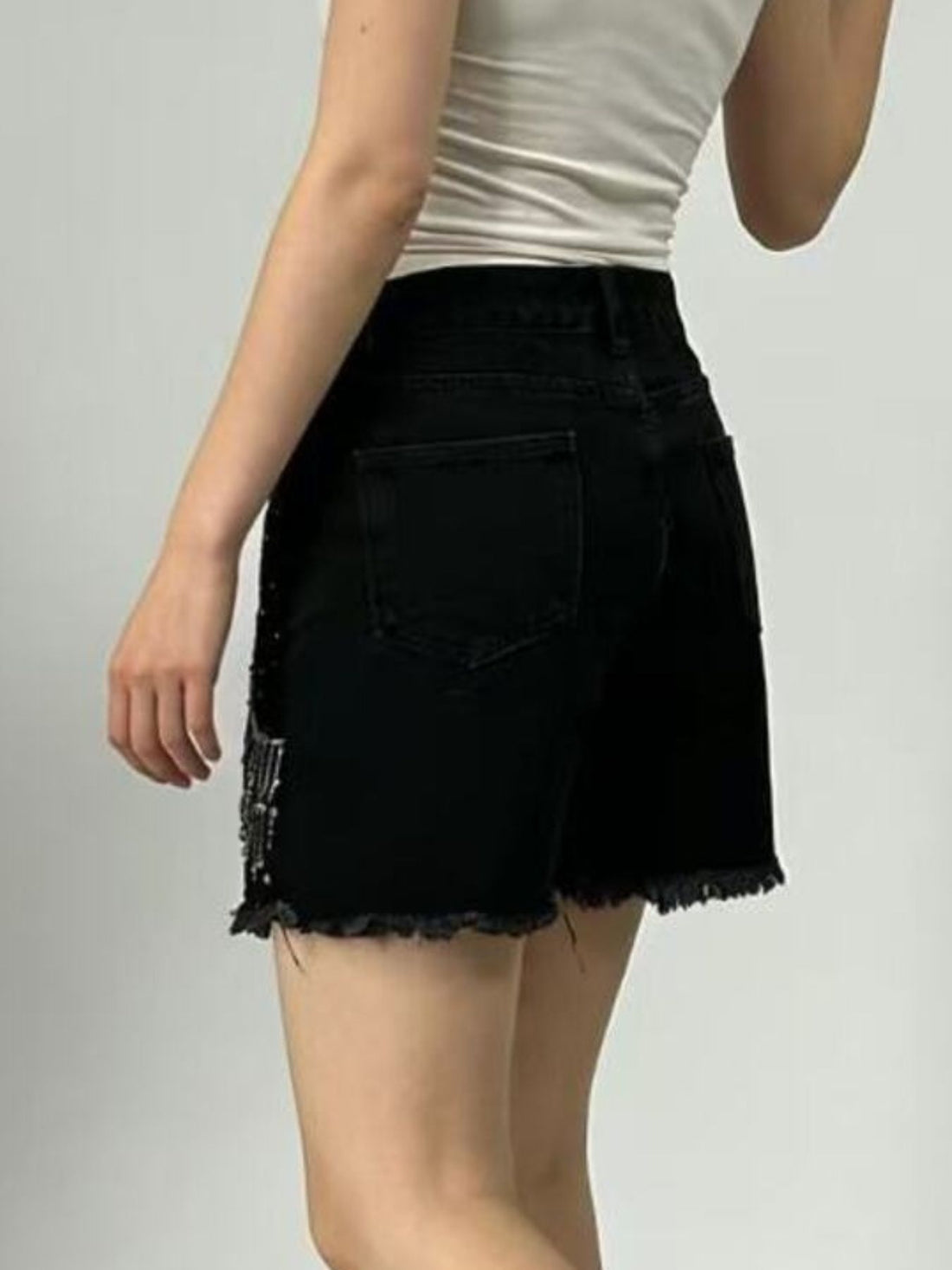 Rhinestone Chain Raw Hem Denim Shorts - cas7m