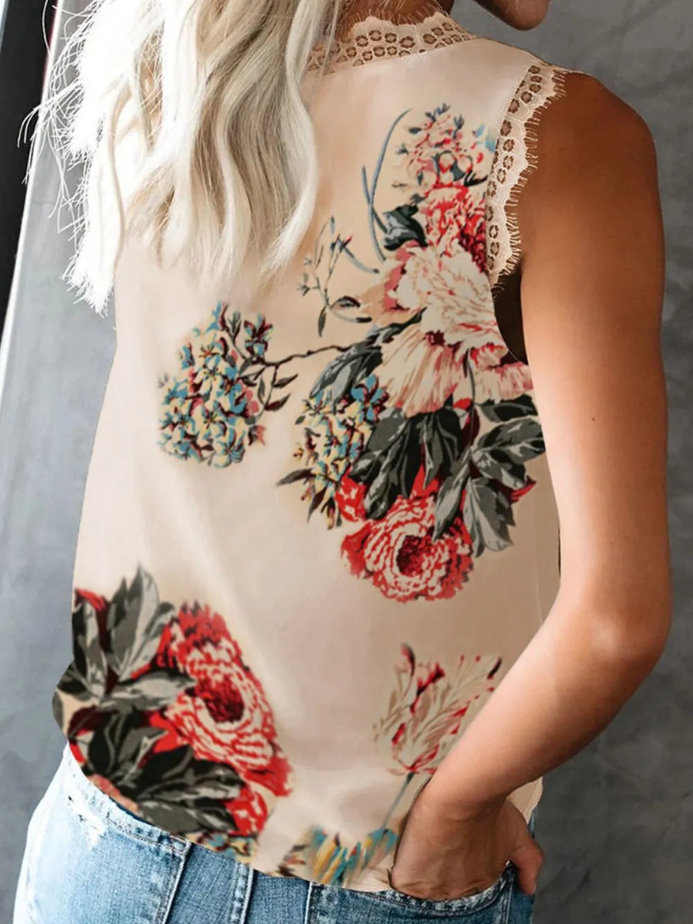 Lace Detail V-Neck Tank - cas7m
