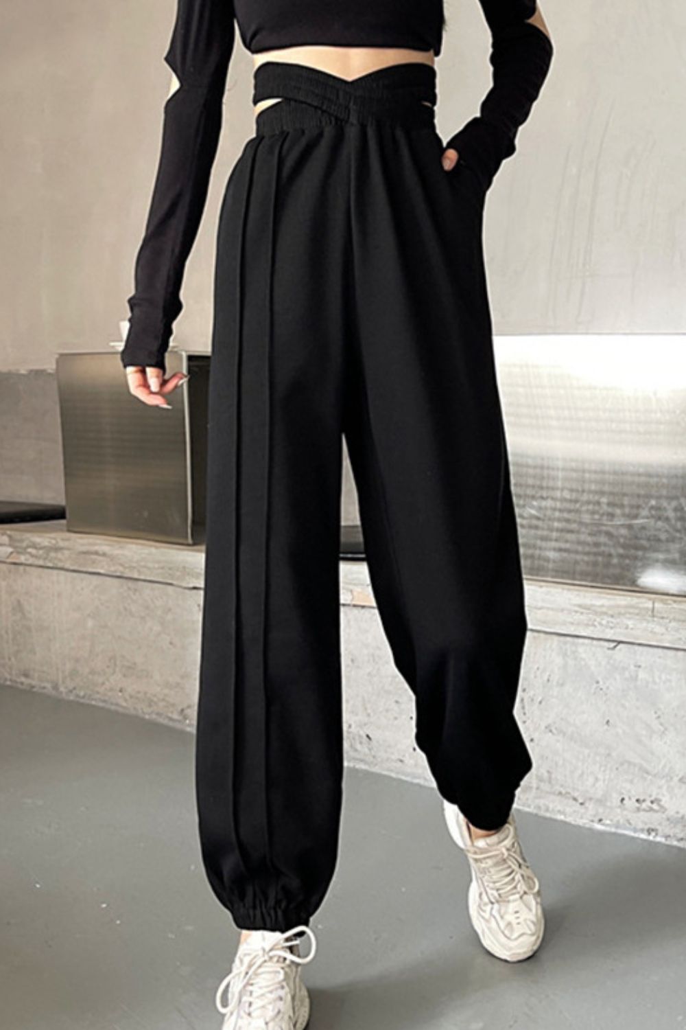 Crisscross Long Sweatpants - cas7m