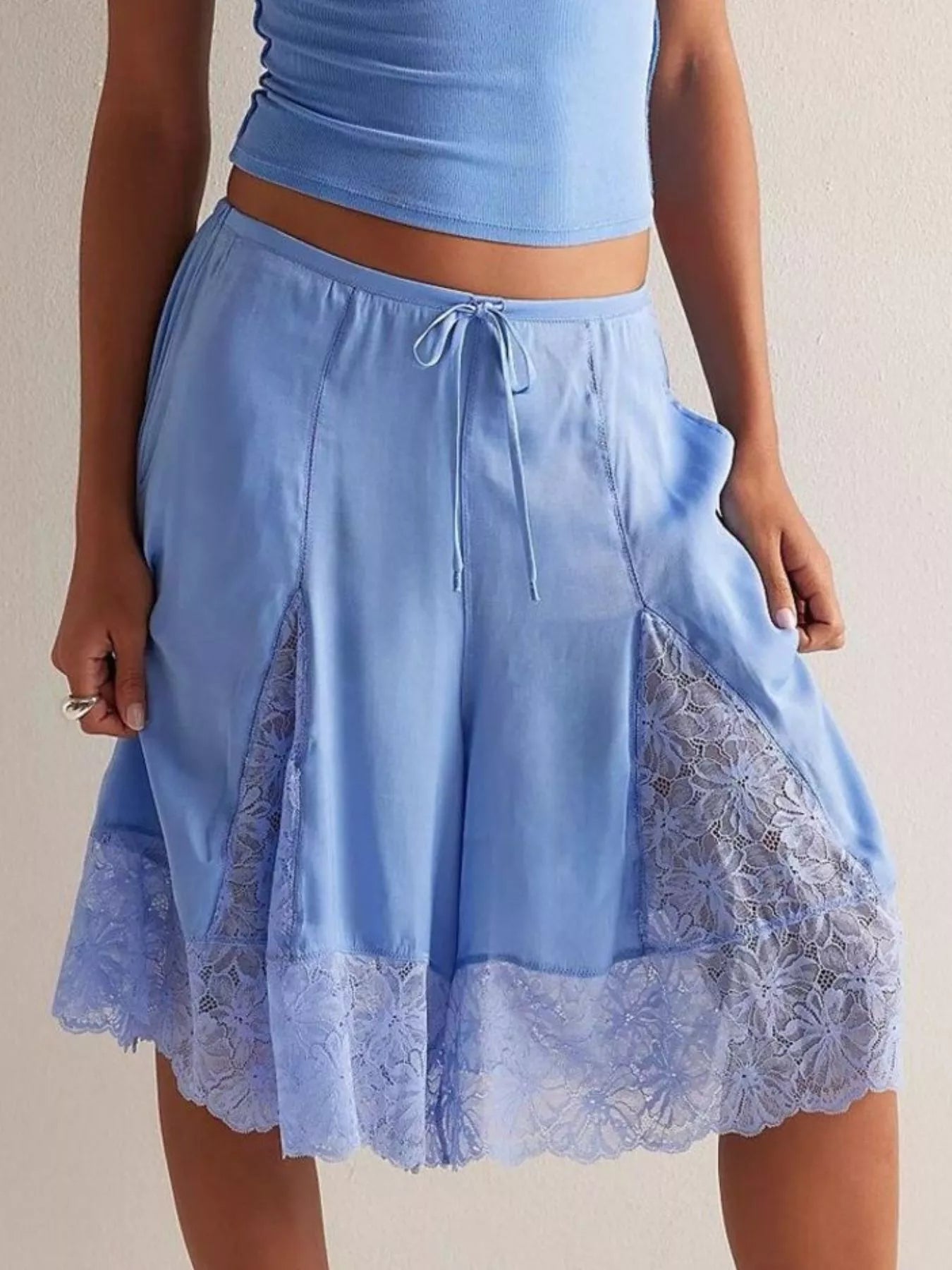 Lace Detail Shorts - cas7m