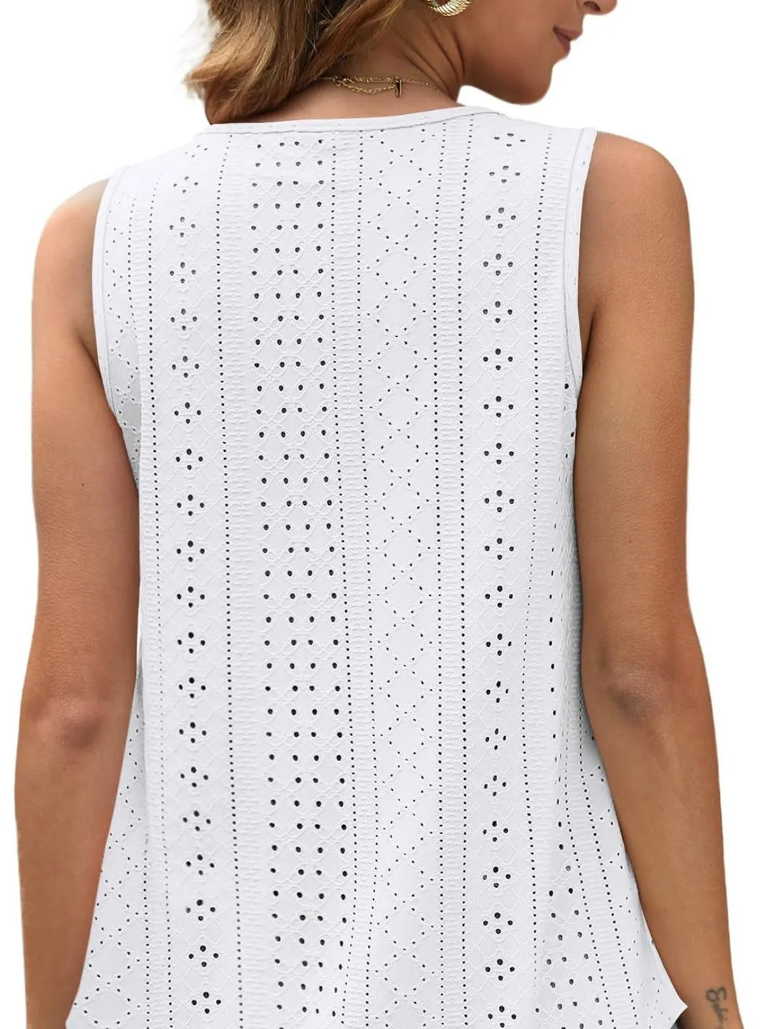 Eyelet Scoop Neck Tank - cas7m
