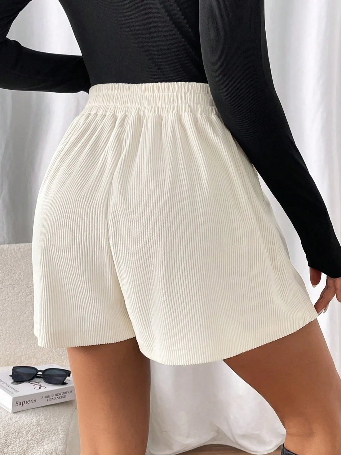 High Waisted Corduroy Shorts - cas7m
