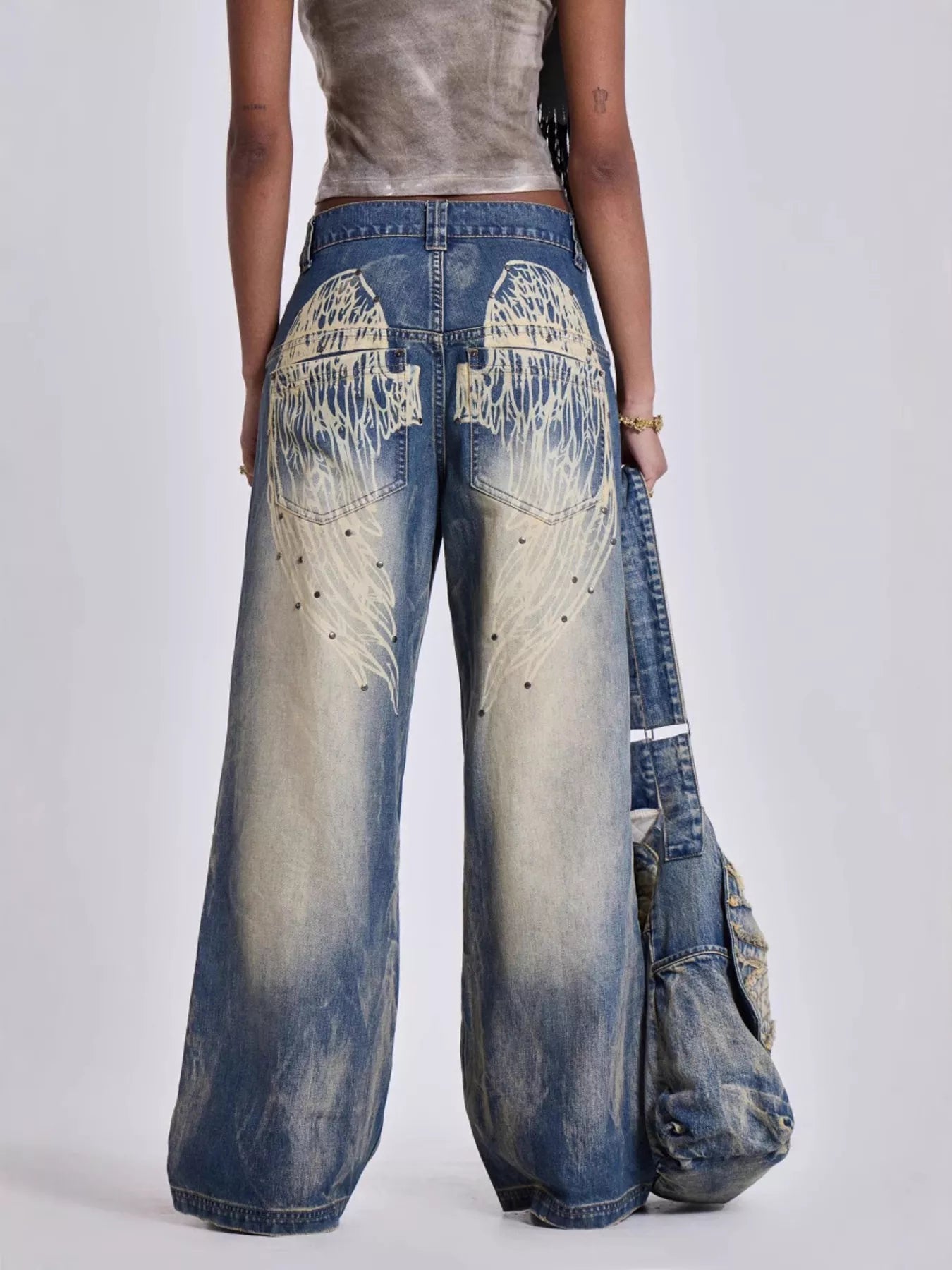 Vintage Wash Wide Leg Jeans - cas7m