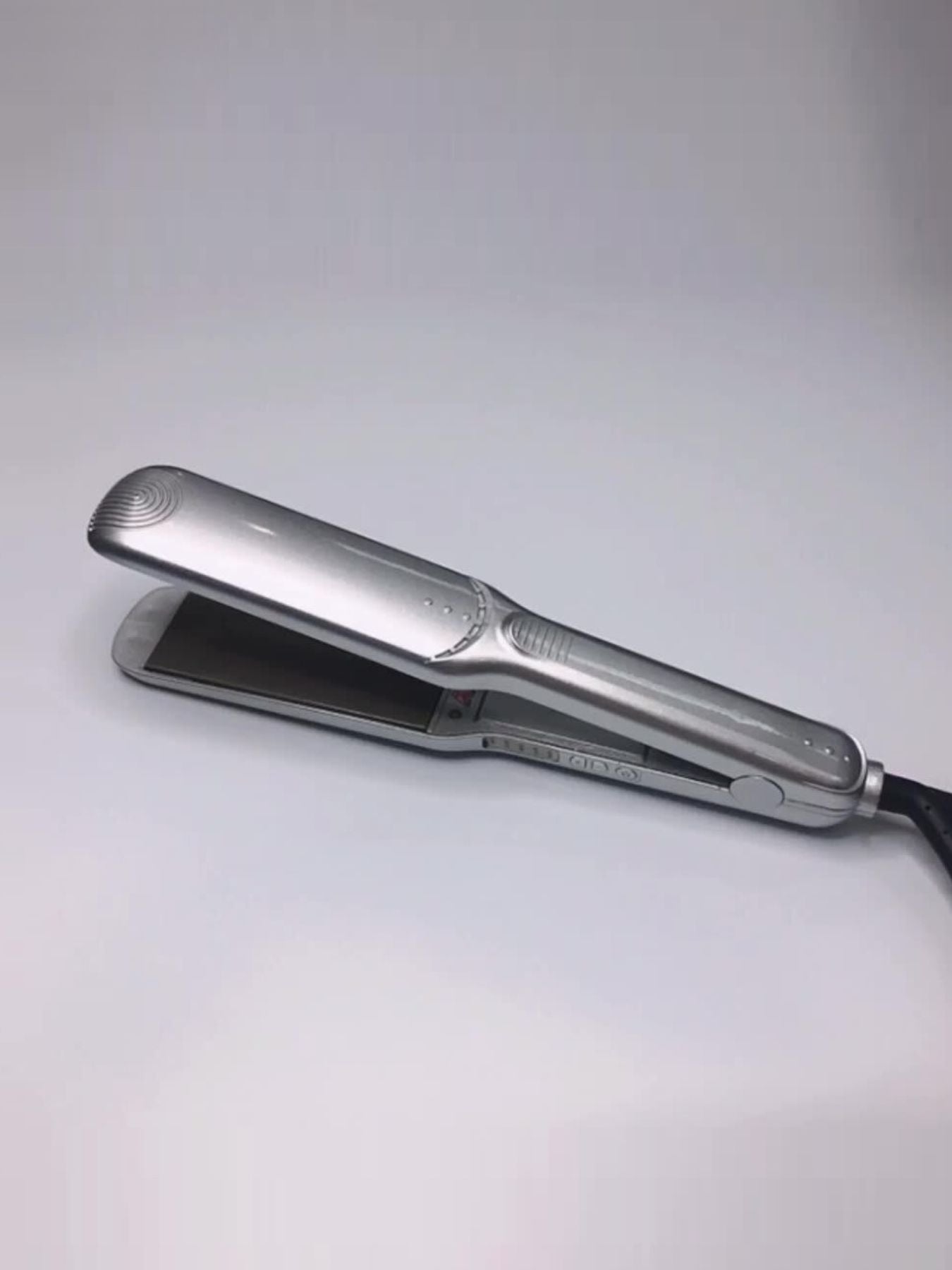 Constant Temperature Anti-Scald ABS Hair Styling Tool - cas7m