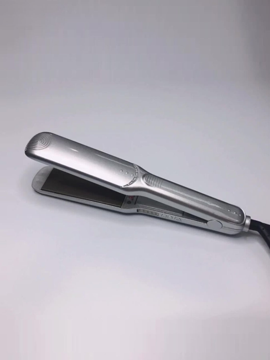 Constant Temperature Anti-Scald ABS Hair Styling Tool - cas7m