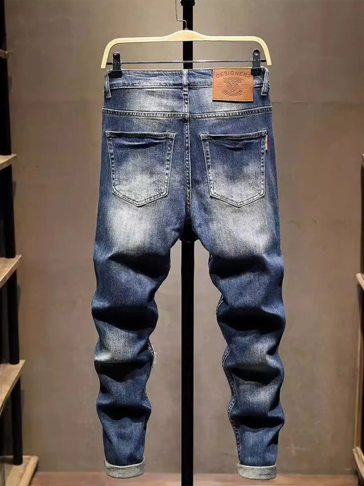 Men's Distressed Embroidered Jeans - cas7m