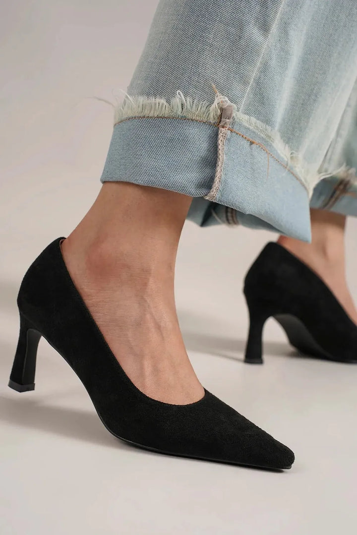 Beast Fashion Faux Suede Point Toe Pumps - cas7m