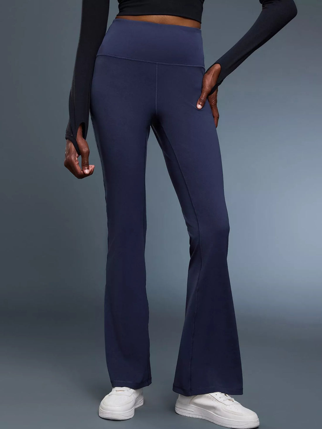 High-Waisted Flare Active Pants - cas7m