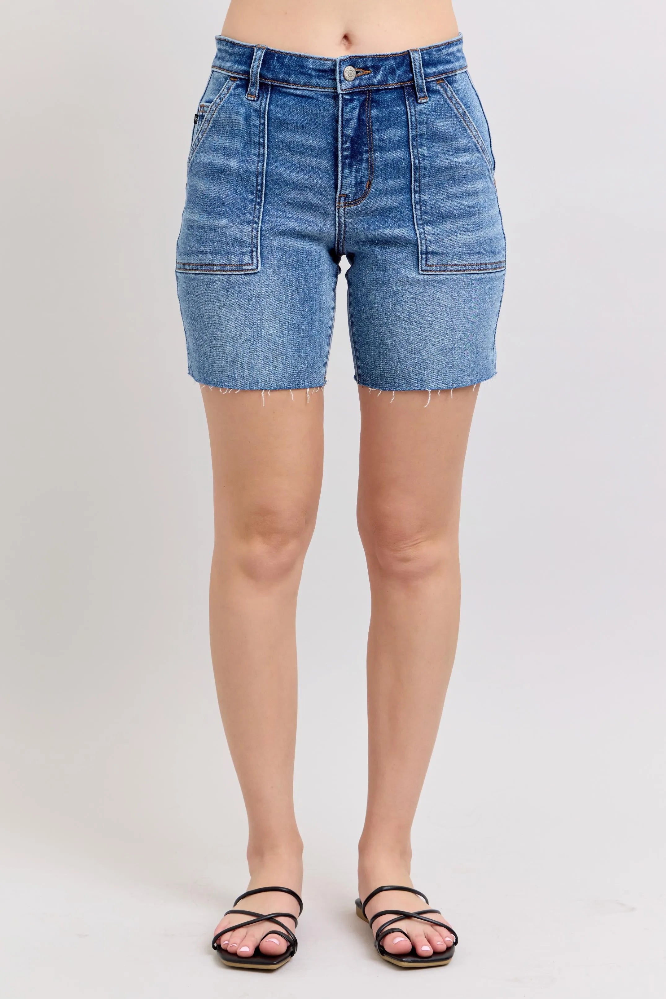 Judy Blue Full Size Mid Rise Bermudas Denim Shorts W/ Back Flap Pockets Plus Size - cas7m