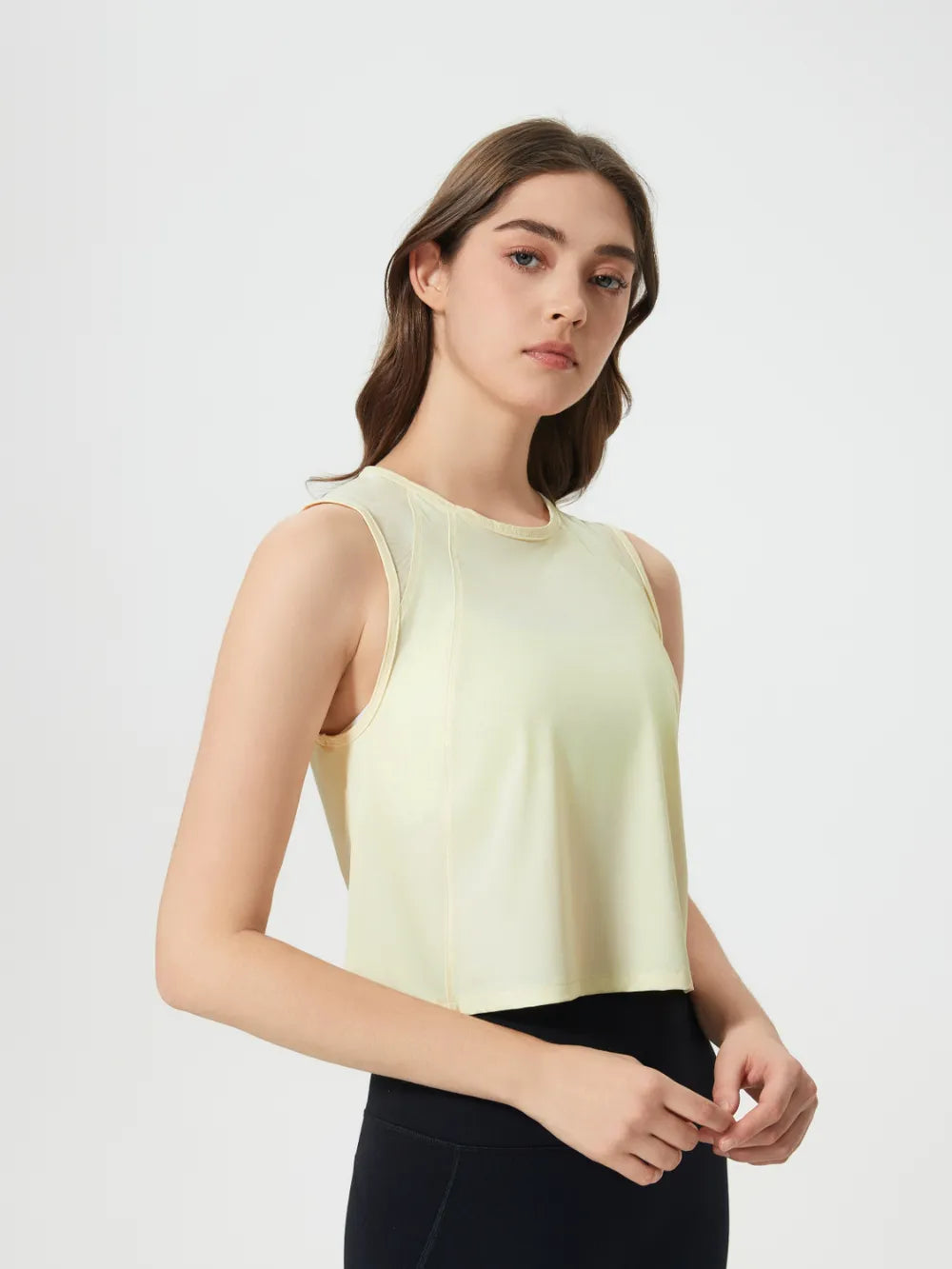 Millennia Round Neck Cropped Active Tank - cas7m
