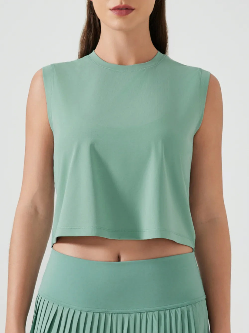 Millennia Round Neck Cropped Active Tank - cas7m