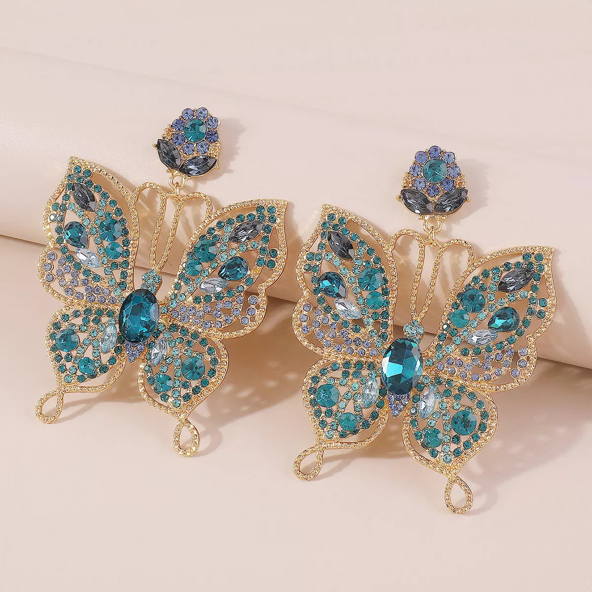Butterfly Rhinestone Dangle Earrings - cas7m