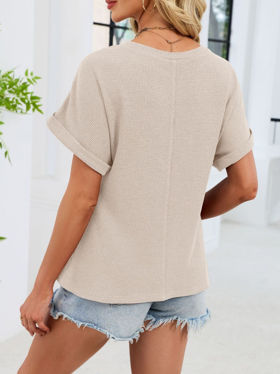 Lace-Trimmed Round Neck T-Shirt - cas7m
