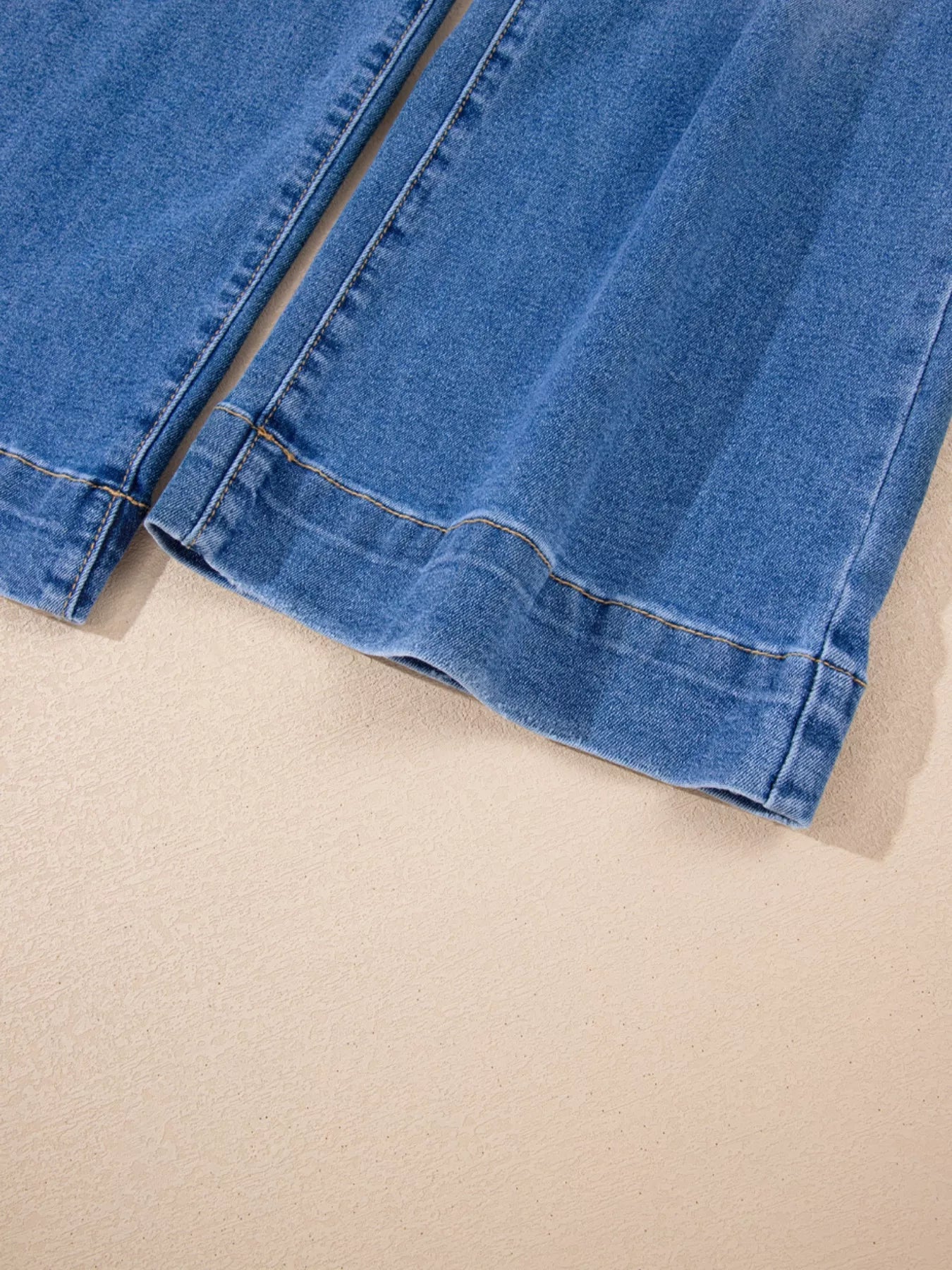 High-Waisted Wide Leg Flare Jeans - cas7m