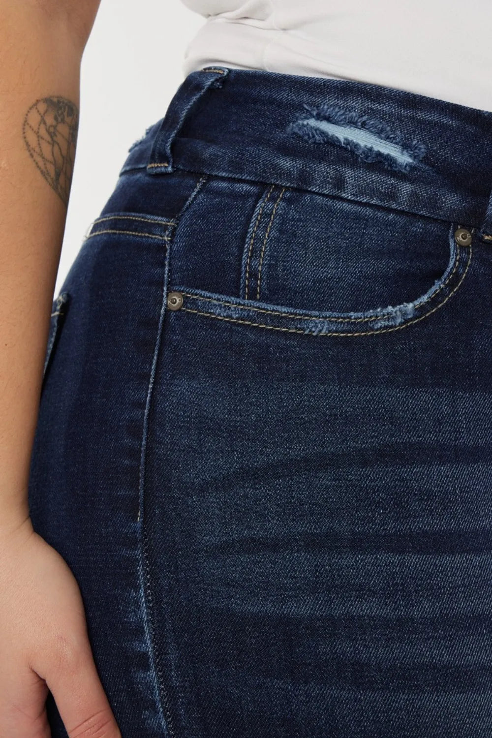 Kancan Full Size Cat's Whiskers Raw Hem High Waist Jeans - cas7m