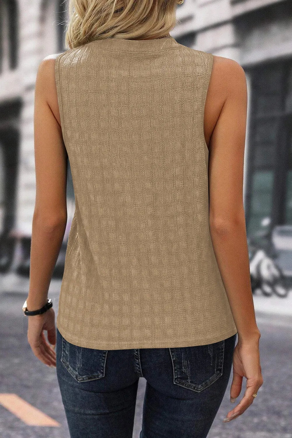 Textured Notched Tank - cas7m