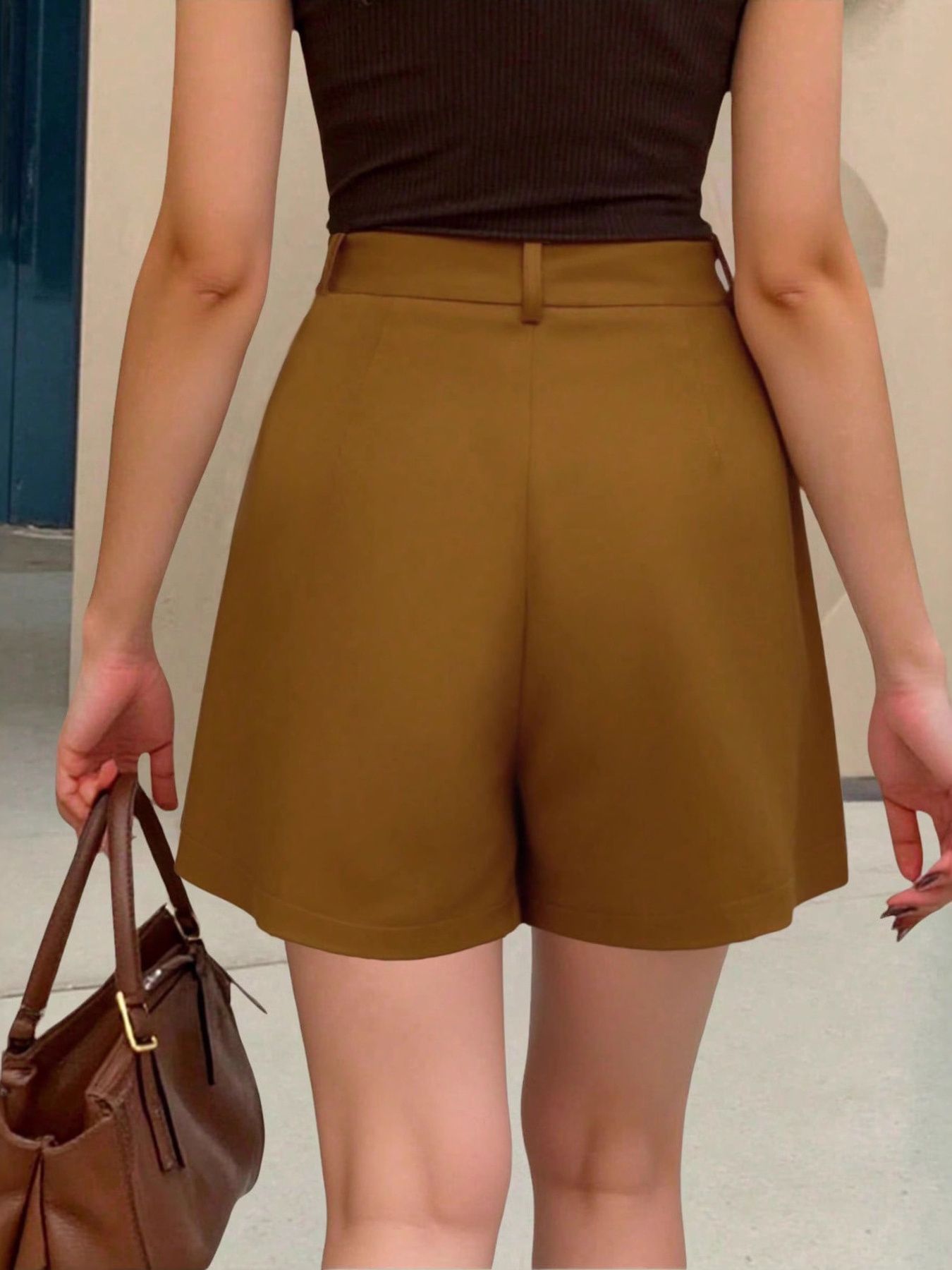 High-Waisted Shorts - cas7m