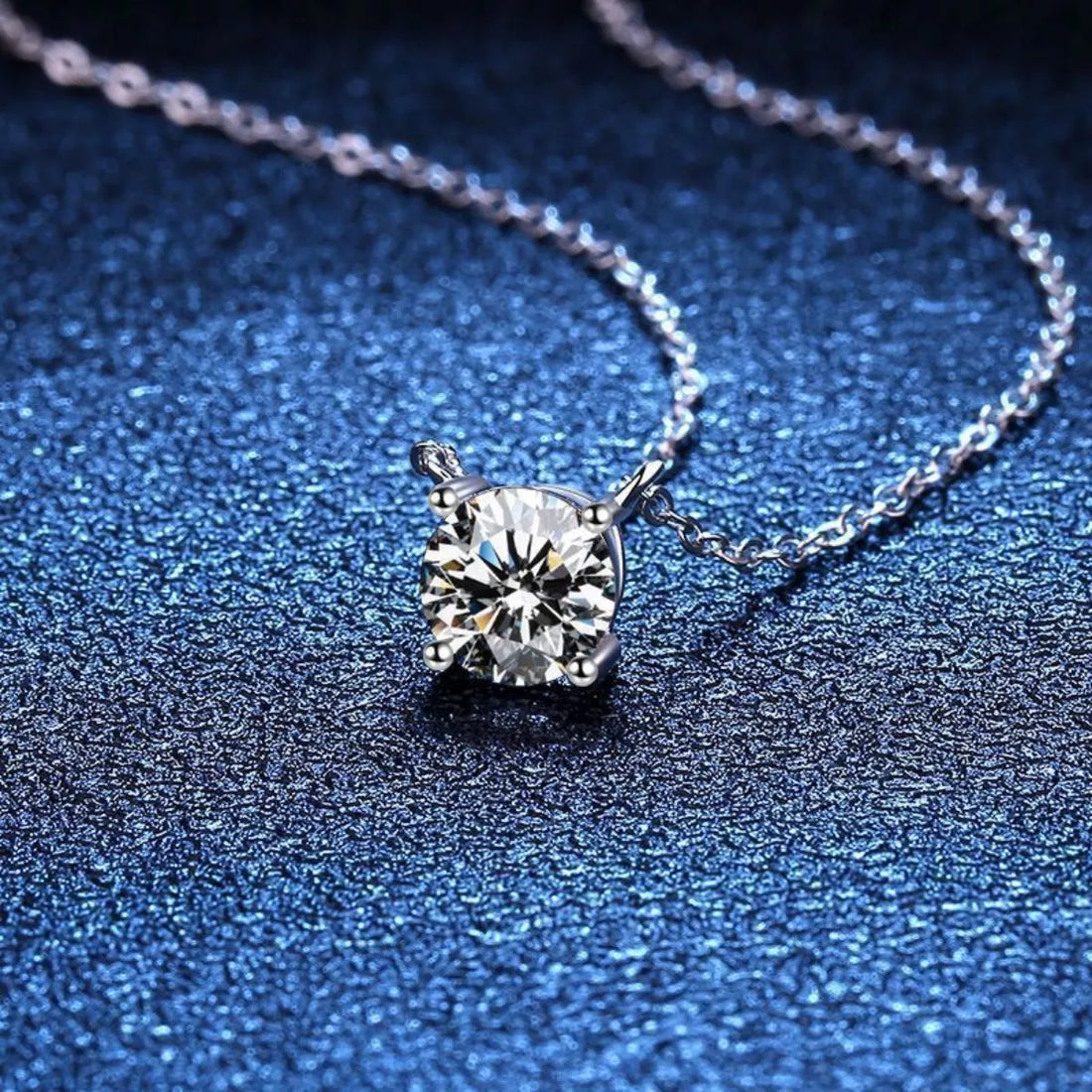 2 Carat Moissanite Pendant Necklace - cas7m