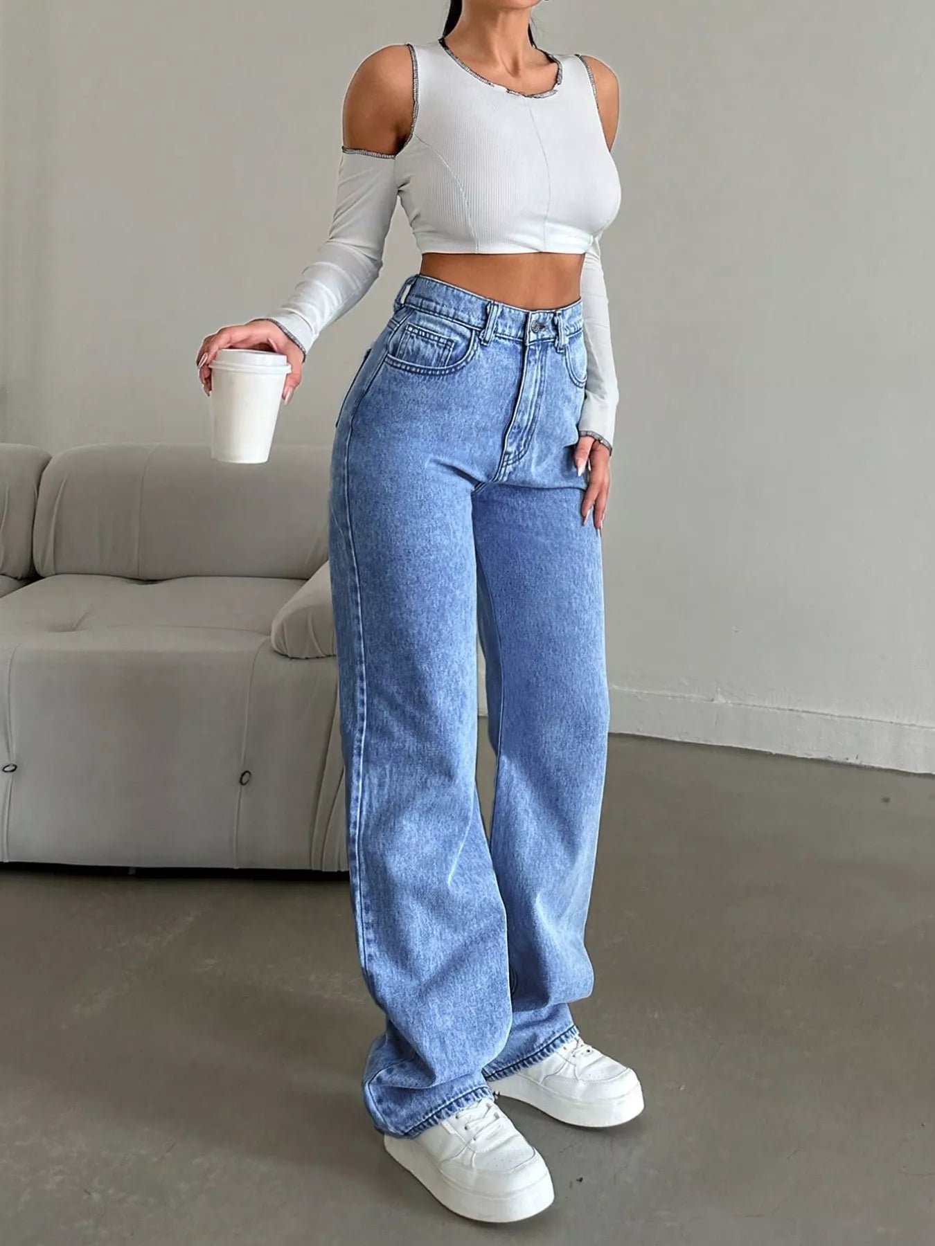 High-Waisted Wide Leg Jeans - cas7m