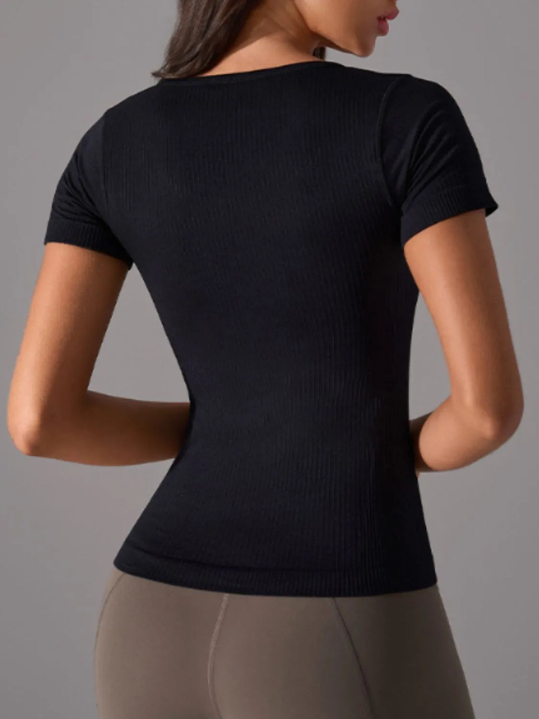 Square Neck Active T-Shirt with Detachable Chest Pads - cas7m