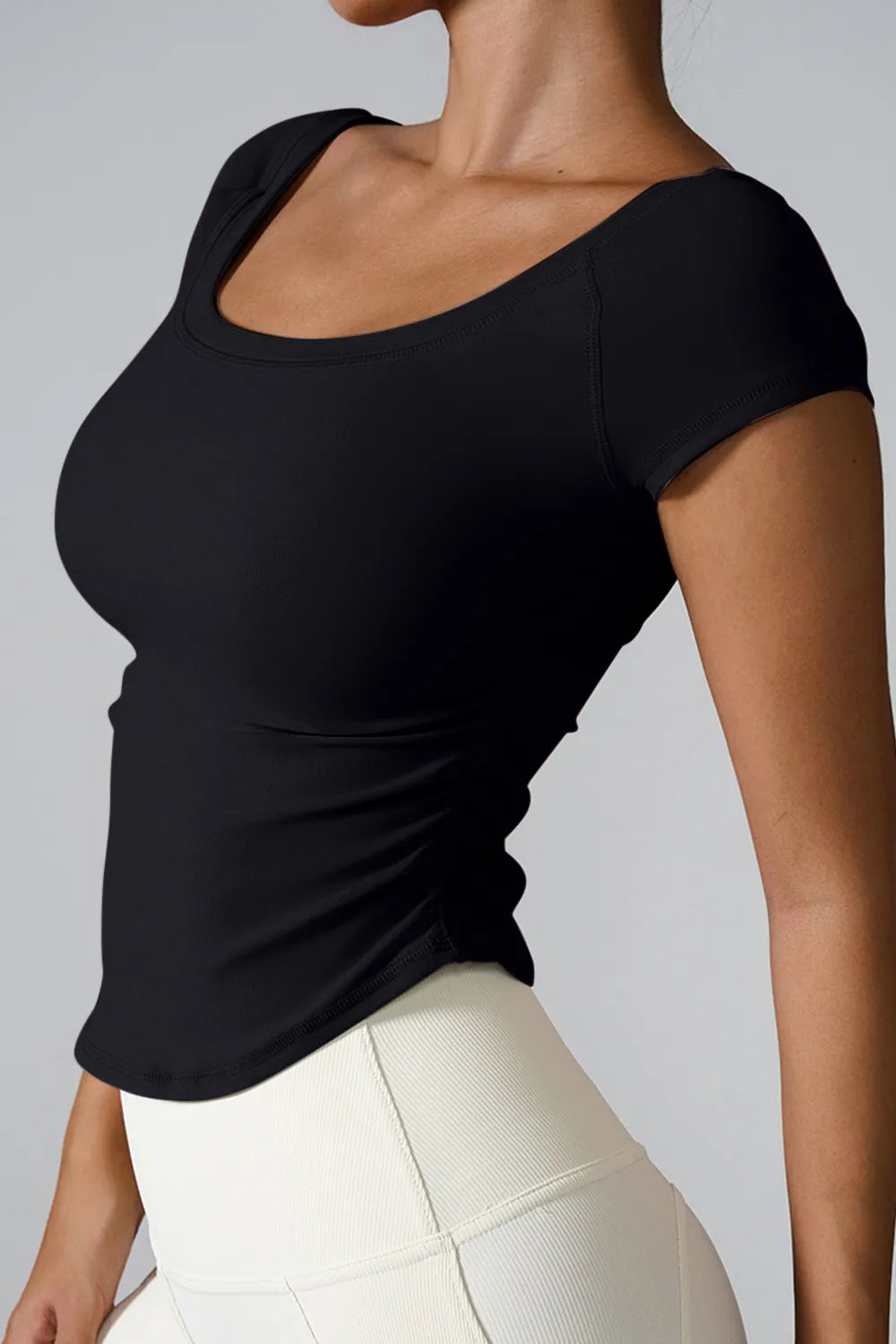 Round Neck Short Sleeve Active T-Shirt - cas7m