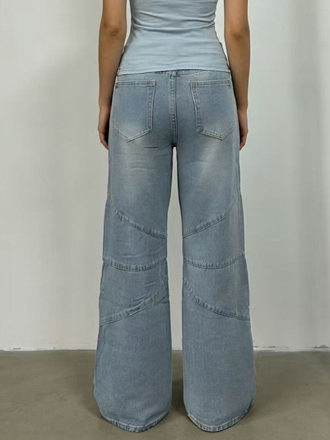 Vintage Wash Wide Leg Jeans - cas7m