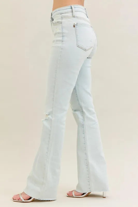 Judy Blue Full Size Destroy & Fray Hem Bootcut Jeans Plus Size - cas7m