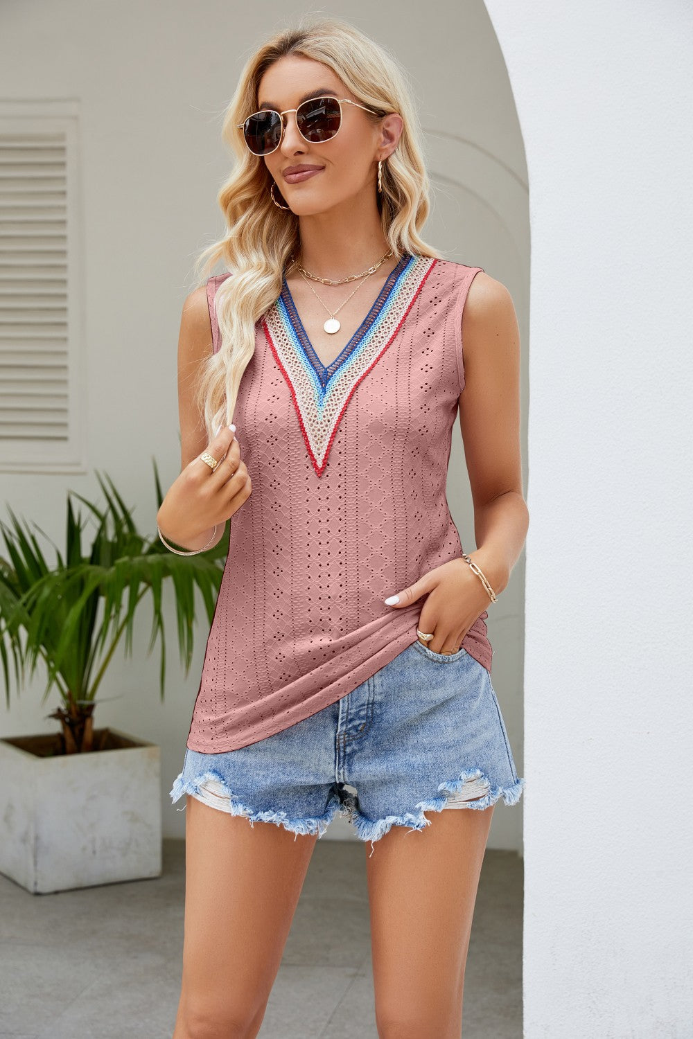 Contrast V-Neck Eyelet Tank - cas7m